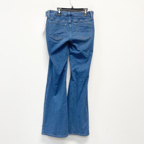 Isabel By Ingrid & Isabel Mid Wash Expandable Side Panel Flare Jeans Size 6 - Picture 2 of 5